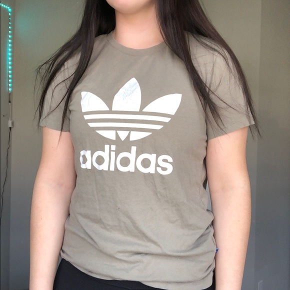 Adidas T-Shirt - Picture 1 of 4